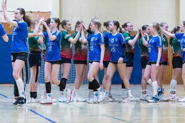 Bild 31 - wCJ TSV Ellerau - HSG Kremperheide/Muensterdorf : Ergebnis: 22:20